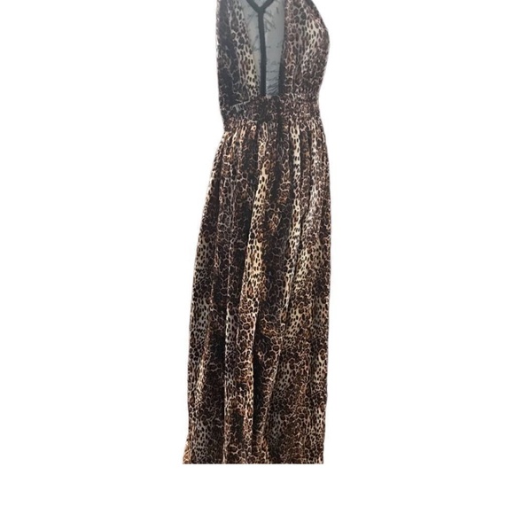 Chic Backless Leopard Print Maxi Dress - Picture 5 of 10